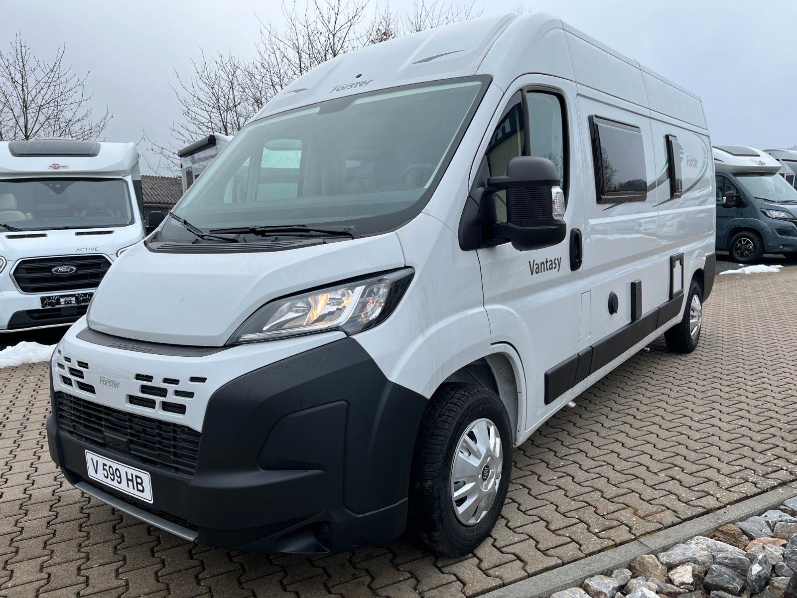 Fahrzeugabbildung Forster Vantasy V 599 HB *Modell26*Rückfahrkam.*Dieselhz