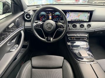 Mercedes E 200 - 6