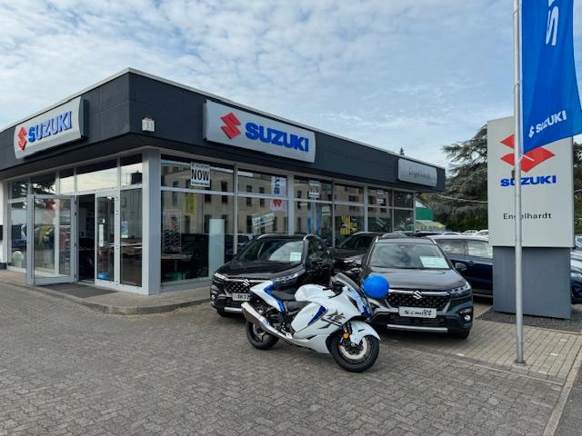 showroom-image-top