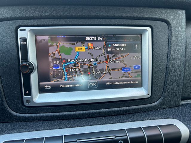 Fahrzeugabbildung Smart ForTwo Turbo Aut.+Navi+Klima+Panoramadach