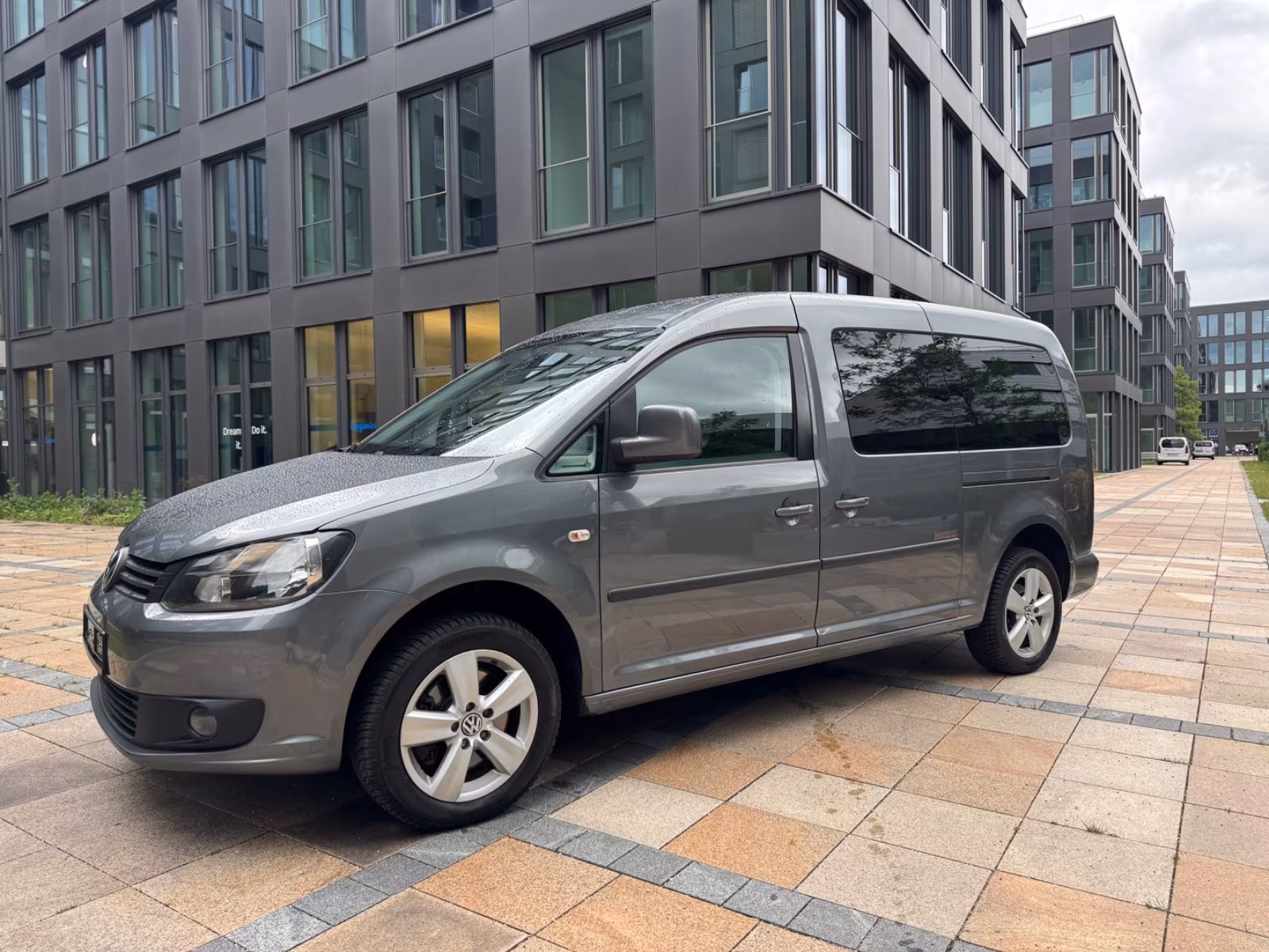 Volkswagen Caddy Maxi 1.6 TDI Roncalli 7.Sitze/Garantie