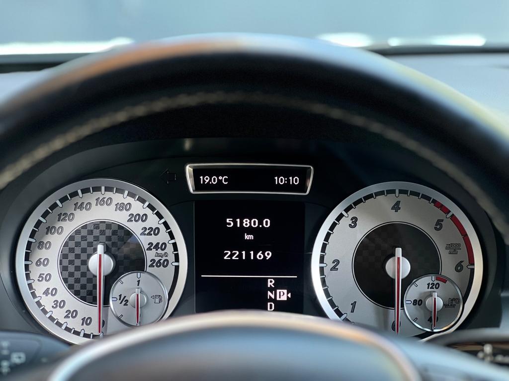 Mercedes-Benz A 220