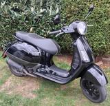 Piaggio 1.Hand, TÜV neu: Vespa GTS 300 BLACK BEAUTY - Offers matching your search criteria