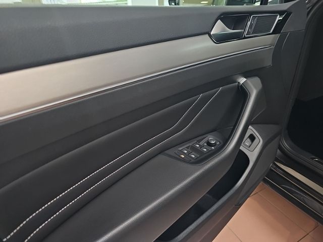 Fahrzeugabbildung Volkswagen Passat Variant 2.0 TDI DSG Elegance NAVI LED-MAT