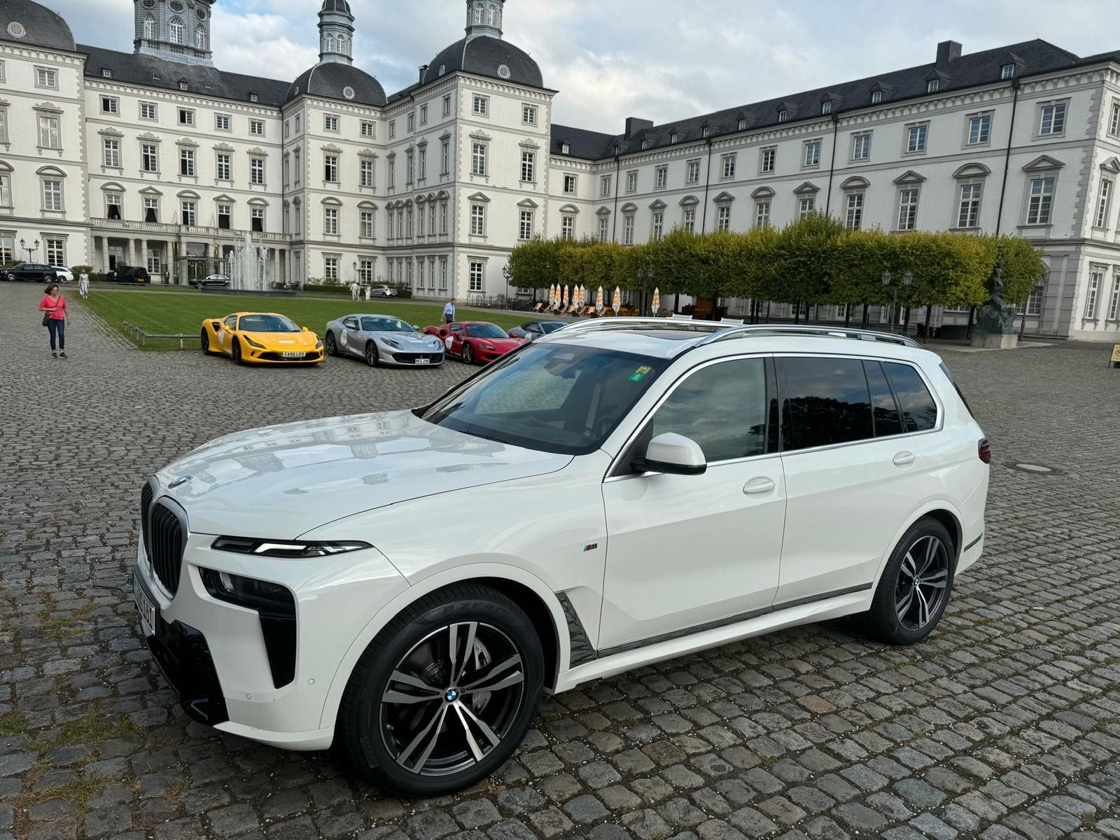 BMW BMW X7 xDrive40d M Sport | Neuer BMW-Motor |weiß