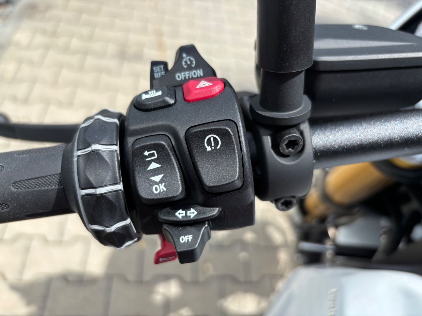 Fahrzeugabbildung BMW R 12 G/S