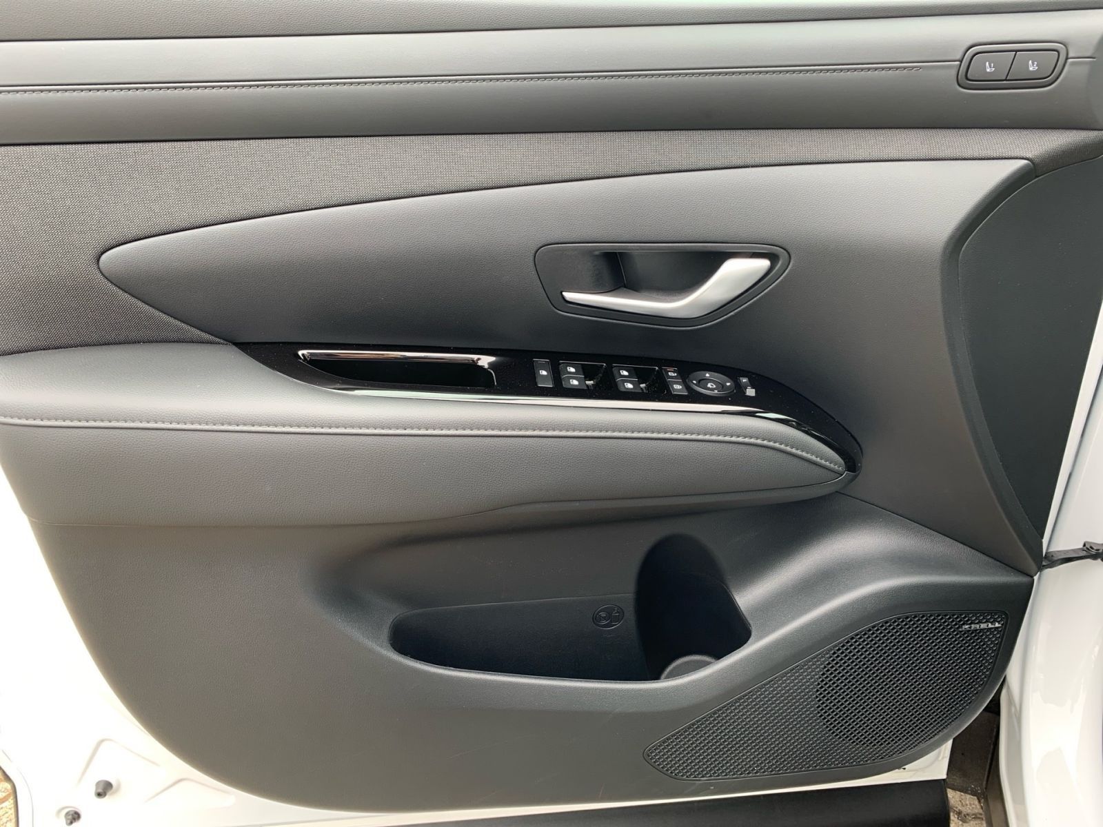 Fahrzeugabbildung Hyundai TUCSON 1.6 T-GDI Prime Plug-In Hybrid 4WD Assist