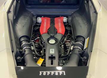صورة 8 لـ 2017 Ferrari 488 GTB
