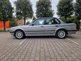 BMW E30 325 i M-tech. 1 - BMW 325: E30 325i