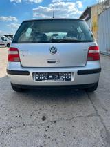 Volkswagen Golf 1.6 Champ AHK Klimaaut. WR CD Radio - Volkswagen Golf aus 2002: 1.6
