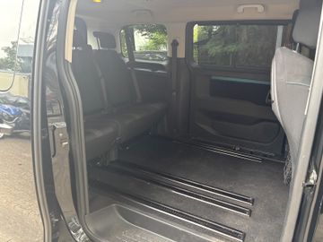 Peugeot Traveller - 8