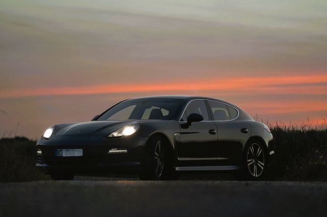 Porsche Panamera S PDK Luft Sitzkühlung Turboräder