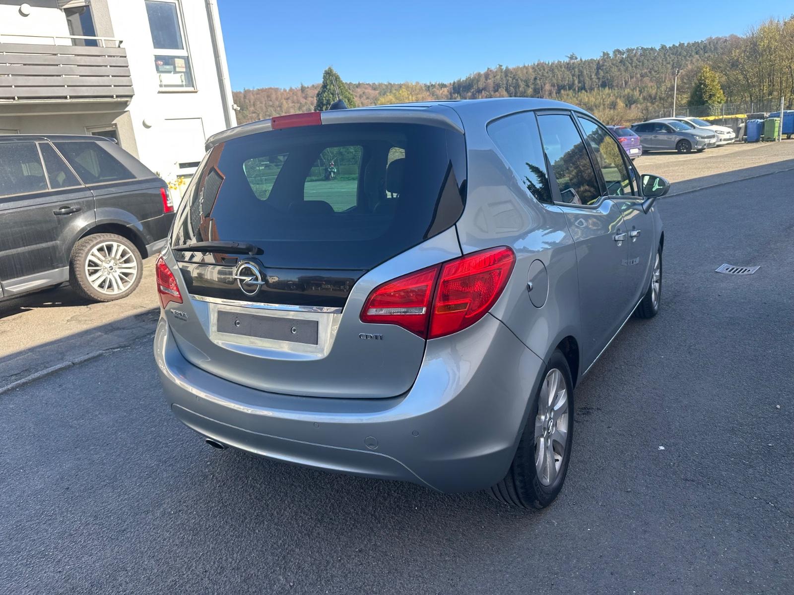 Opel Meriva B Innovation*Navi*Panoramdach*-Tüv 8/2027
