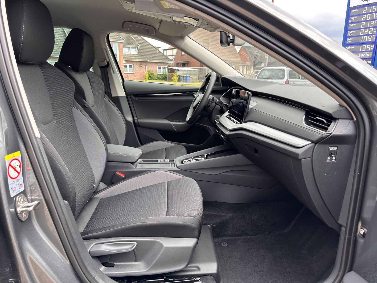 Fahrzeugabbildung SKODA Octavia Combi 1.5 TSI Selection DSG LED/ACC/APP