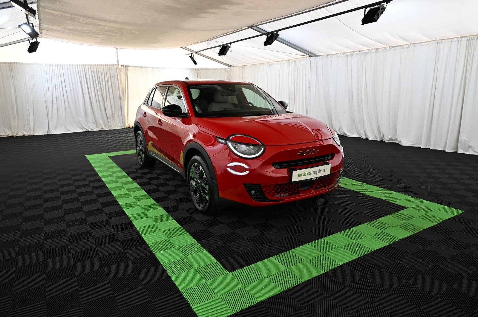 Fiat 600 1.2 Hybrid 101 DCT6 La Prima LED/NAVI/SHZ/18