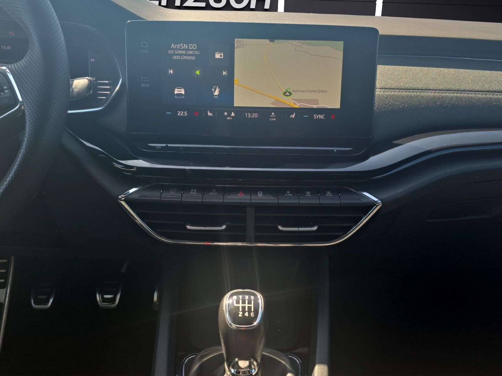 Fahrzeugabbildung SKODA Octavia Combi Style 1.5 TSI Matrix Navi AHK ACC
