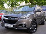 Hyundai ix35 2.0 CRDi FIFA World Cup Aut. AWD LED-AHK-SH - Hyundai ix35: Allradantrieb, Automatik, 2.0