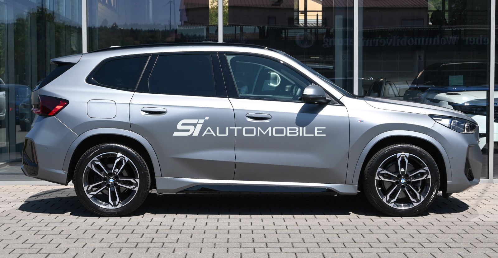 Fahrzeugabbildung BMW X1 xDr23d M SPORT °ACC°AHK°HUD°HK°MEMO°PANO°360°
