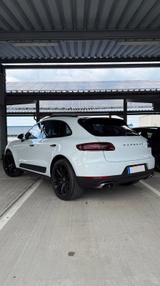 Porsche PDLS+/ACC/LUFT/AHK/Pano/Lederpaket/21Zoll - Porsche Macan in Kassel