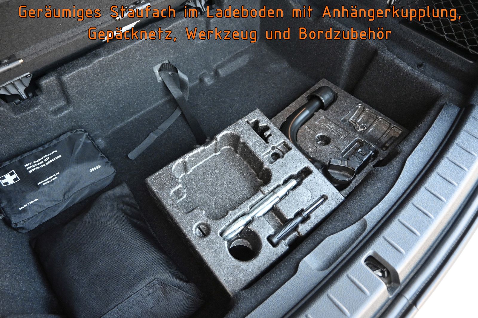 Fahrzeugabbildung BMW 218i Active Tourer M Sport °AHK°PDC°SITZHEIZ°