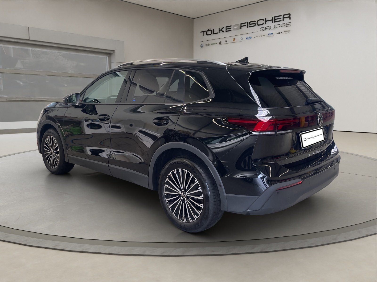 Volkswagen Tiguan 2.0 TDI W Life ACC AHK AUT Kam. Navi 360 foto 4