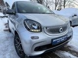 Smart ForFour*AUTOMATIK*PRIME*NAVI*PDC*LEDER*90PS - gebrauchte Smart ForFour aus dem Jahr 2017