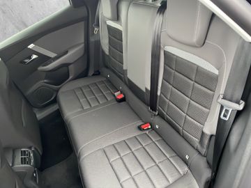 Citroën C4 Hybrid 145 Collection Kam.+KeyLess+Navi+SHZ