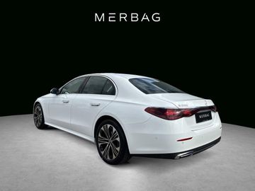 Mercedes E 200 - 5