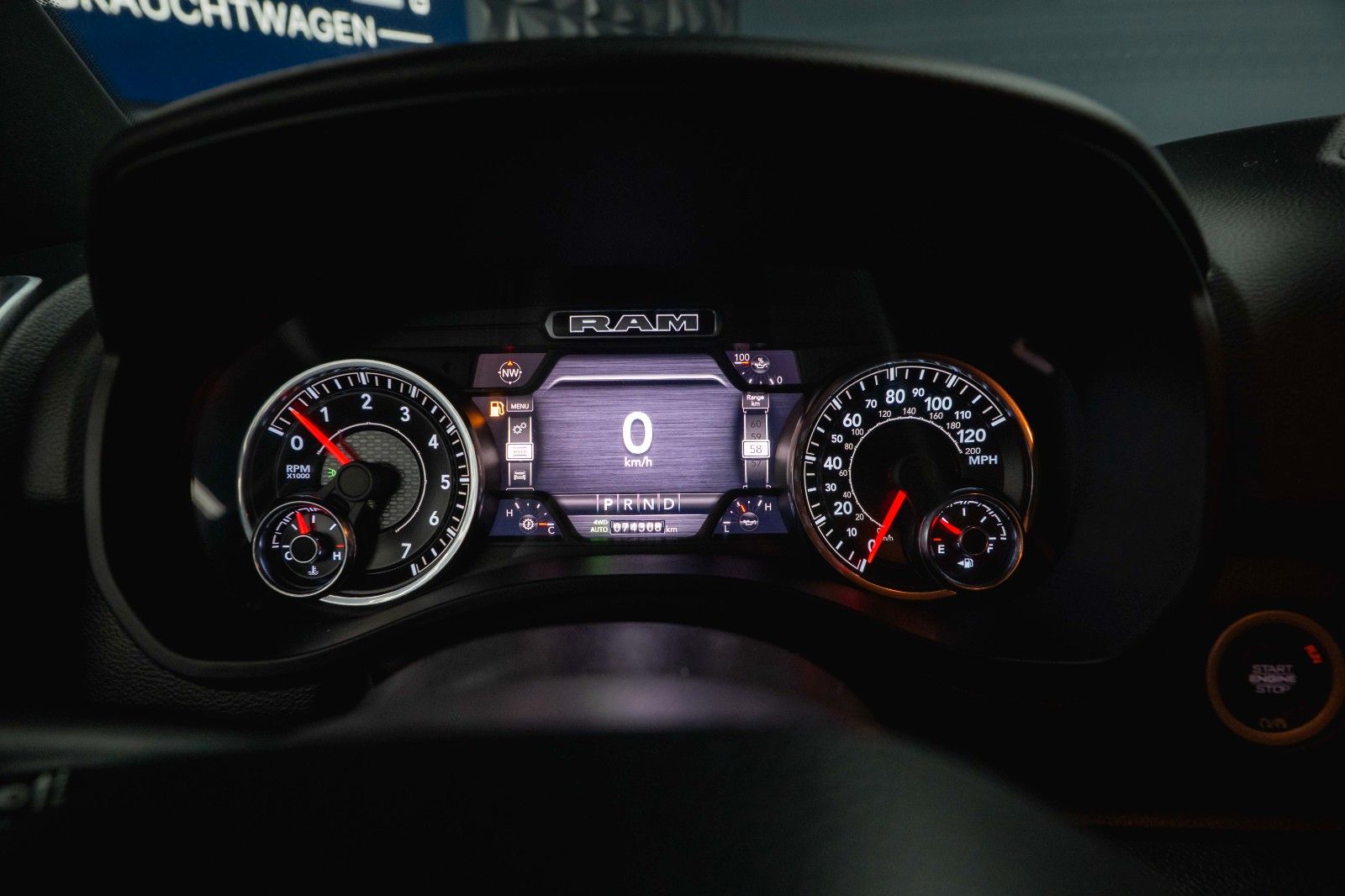 Fahrzeugabbildung Dodge RAM 5.7 V8 HEMI 4x4 OFFROAD Night PUNISHER 19%