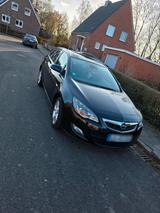 Opel Astra J Sports Tour 2 l CDTI - Opel Astra aus 2010: Sports