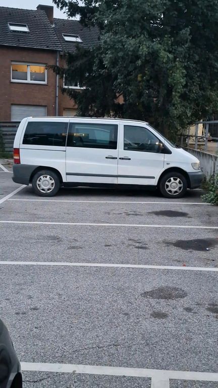 Image of Mercedes-Benz Vito