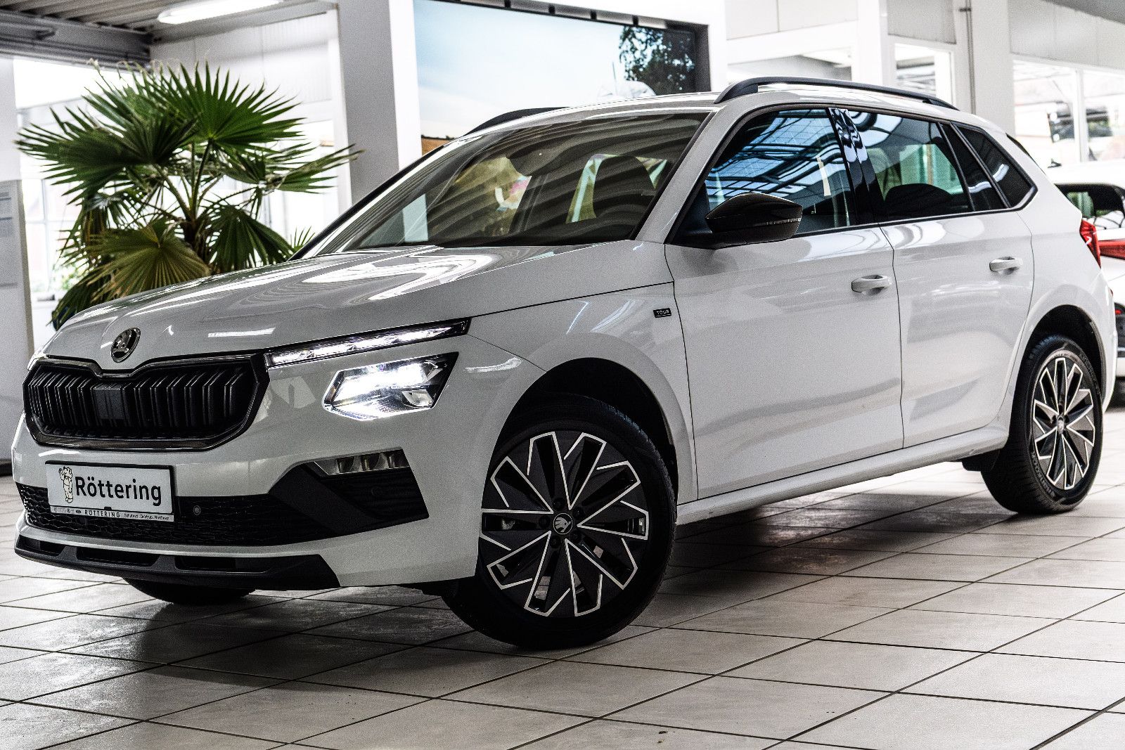 Fahrzeugabbildung SKODA Kamiq TSI Selection +RFK +SZH +LED +AHK