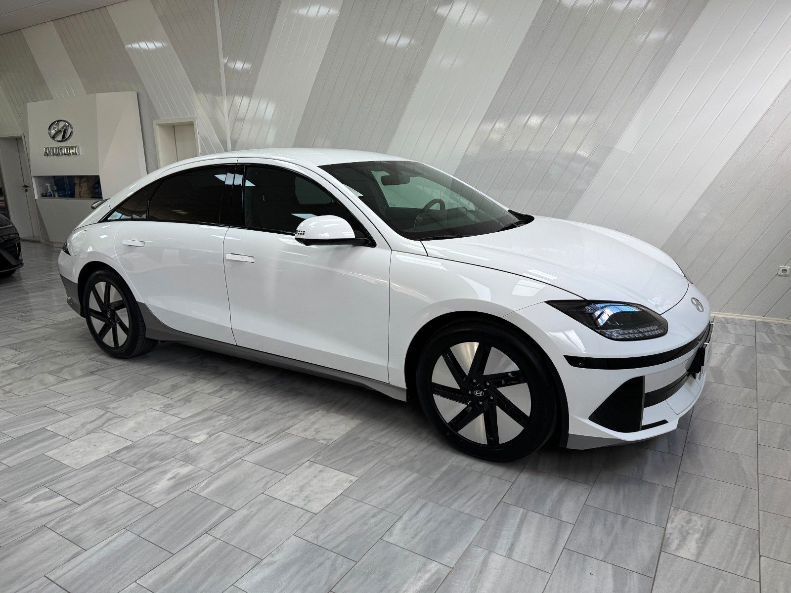 Hyundai IONIQ 6 – Bild 3