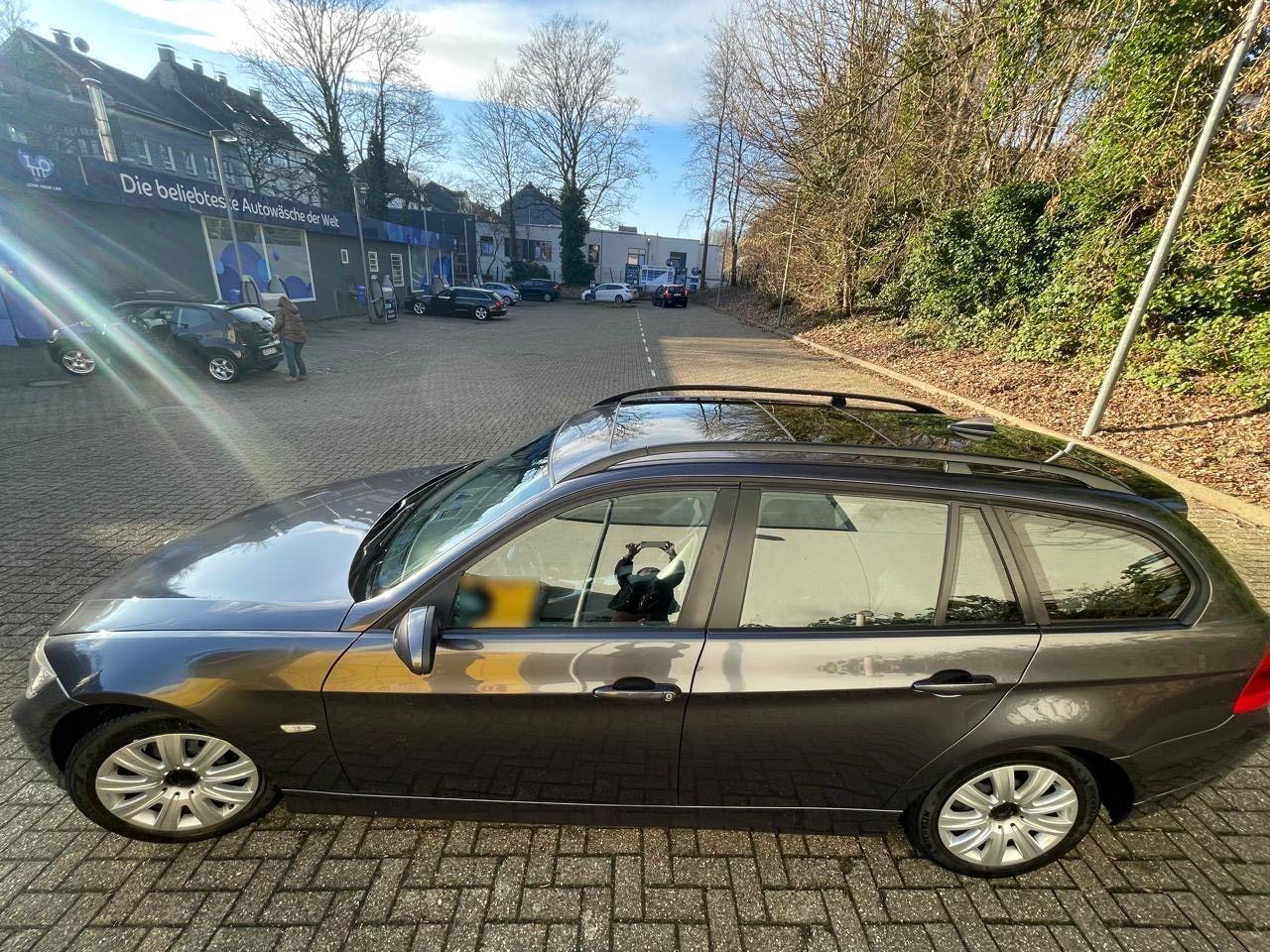 BMW 318 2007 — photo 13