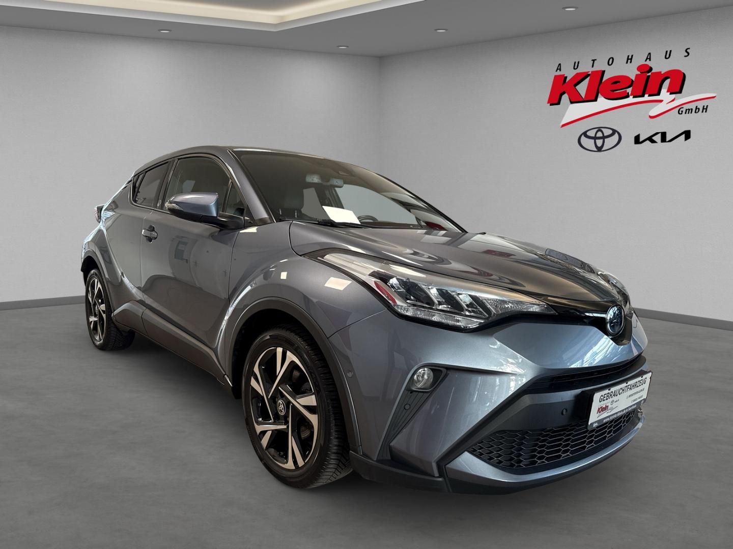 Toyota C-HR 2.0L Hybrid Team D Navi LED Apple CarPlay A