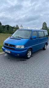 Volkswagen VW Multivan T4 Caravelle in blau, Camper - Volkswagen T4 Caravelle aus 2001