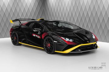 Huracán STO BLACK/YELLOW/RED ON STOCK