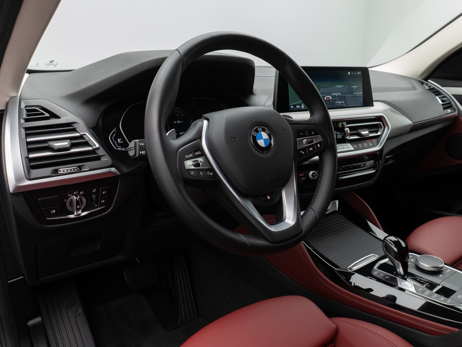 Fahrzeugabbildung BMW X4 xD20d 360°DAB HiFi Fernlichtassist AHK Sport