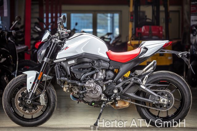 Ducati Monster 937 + Plus