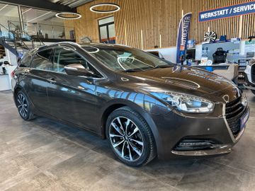 Hyundai i40 cw blue Premium *Navi*TOP*AHK*