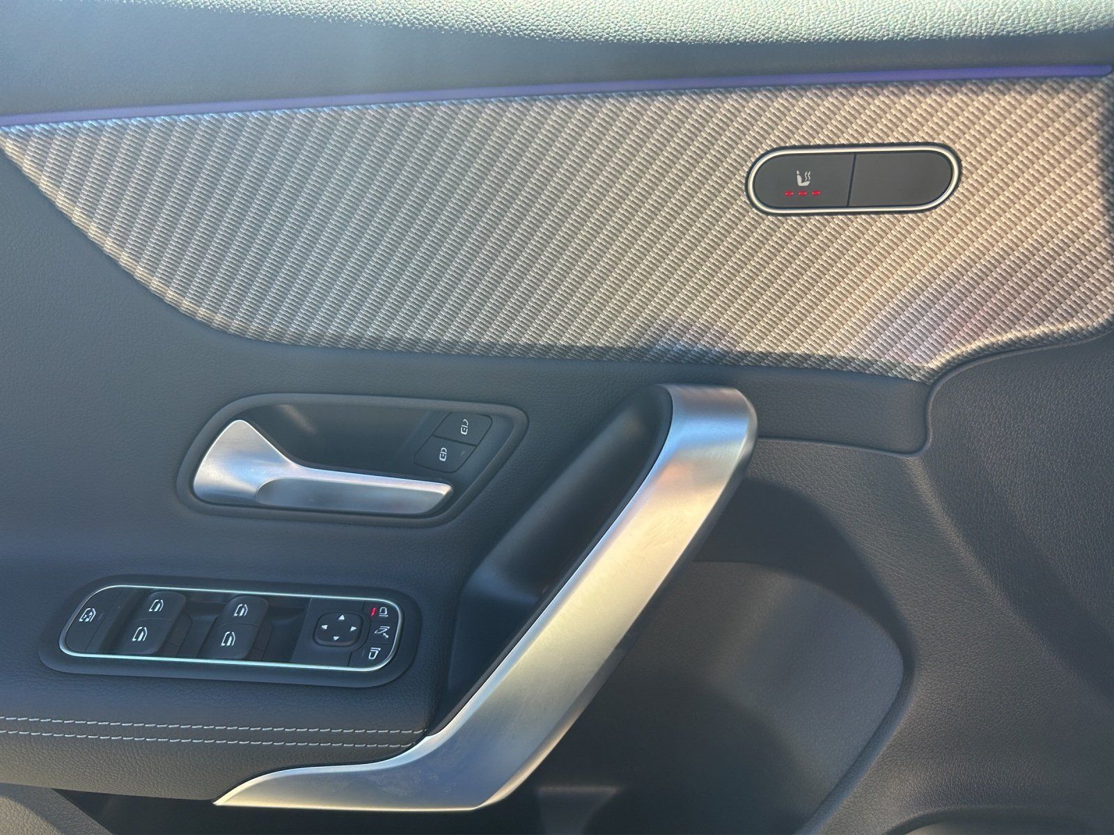 Fahrzeugabbildung Mercedes-Benz A 200 Progr Advanced+ DISTRO Standhzg LED KeyGo