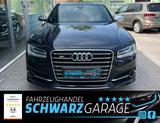 Audi S8 PLUS 4.0 TFSI quattro*KERAMIK*NACHTSICHT* - mit Benzin-Antrieb: Blau, Luftfederung