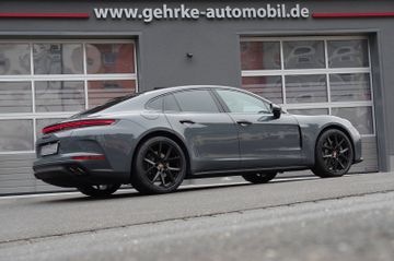 Porsche Panamera 4 E-Hybrid*21"SportDesign,ACC,BOSE,PANO