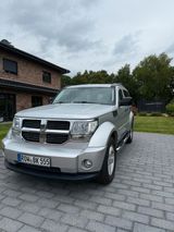Dodge Nitro SXT 2.8 CRD 4WD Autom. SXT - Dodge Nitro: Allradantrieb