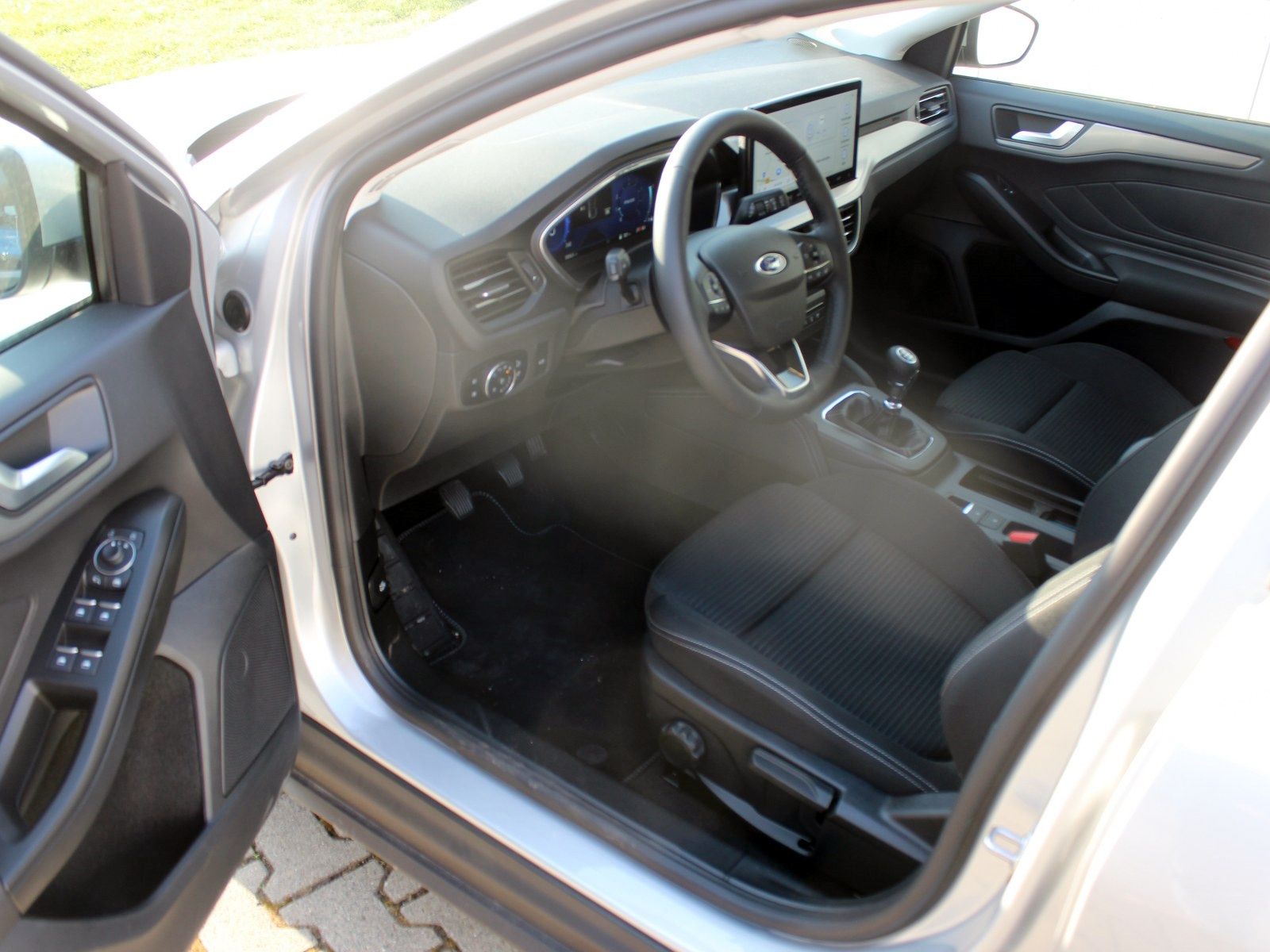 Fahrzeugabbildung Ford Focus Titanium X 1,0 EcoBoost