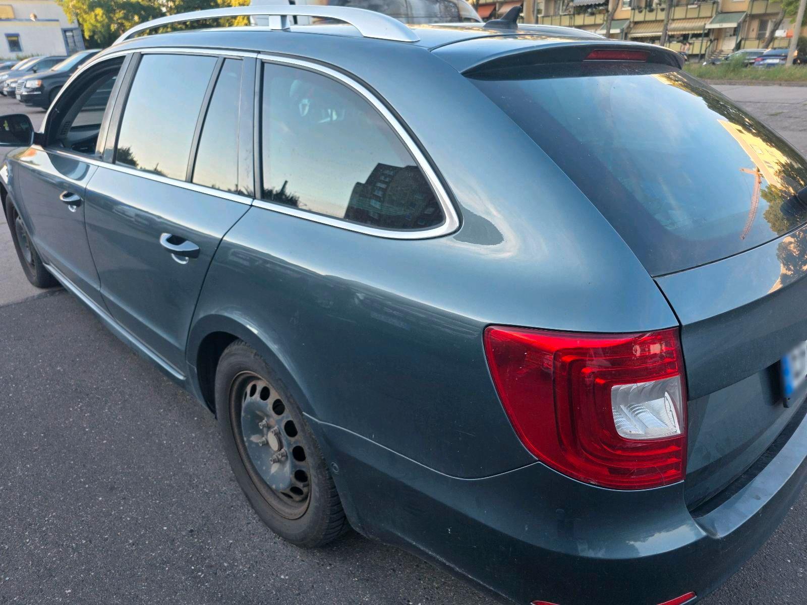 Skoda Superb 2014 — photo 12