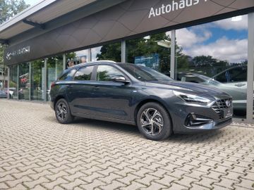 Fahrzeugabbildung Hyundai i30 Kombi 1.5 T-GDI M/T (48V) TREND LED SHZ LHZ