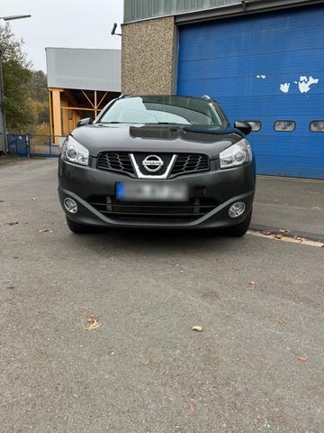 Nissan 4x4 7 sitze