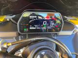 Yamaha R 1 - YAMAHA R1