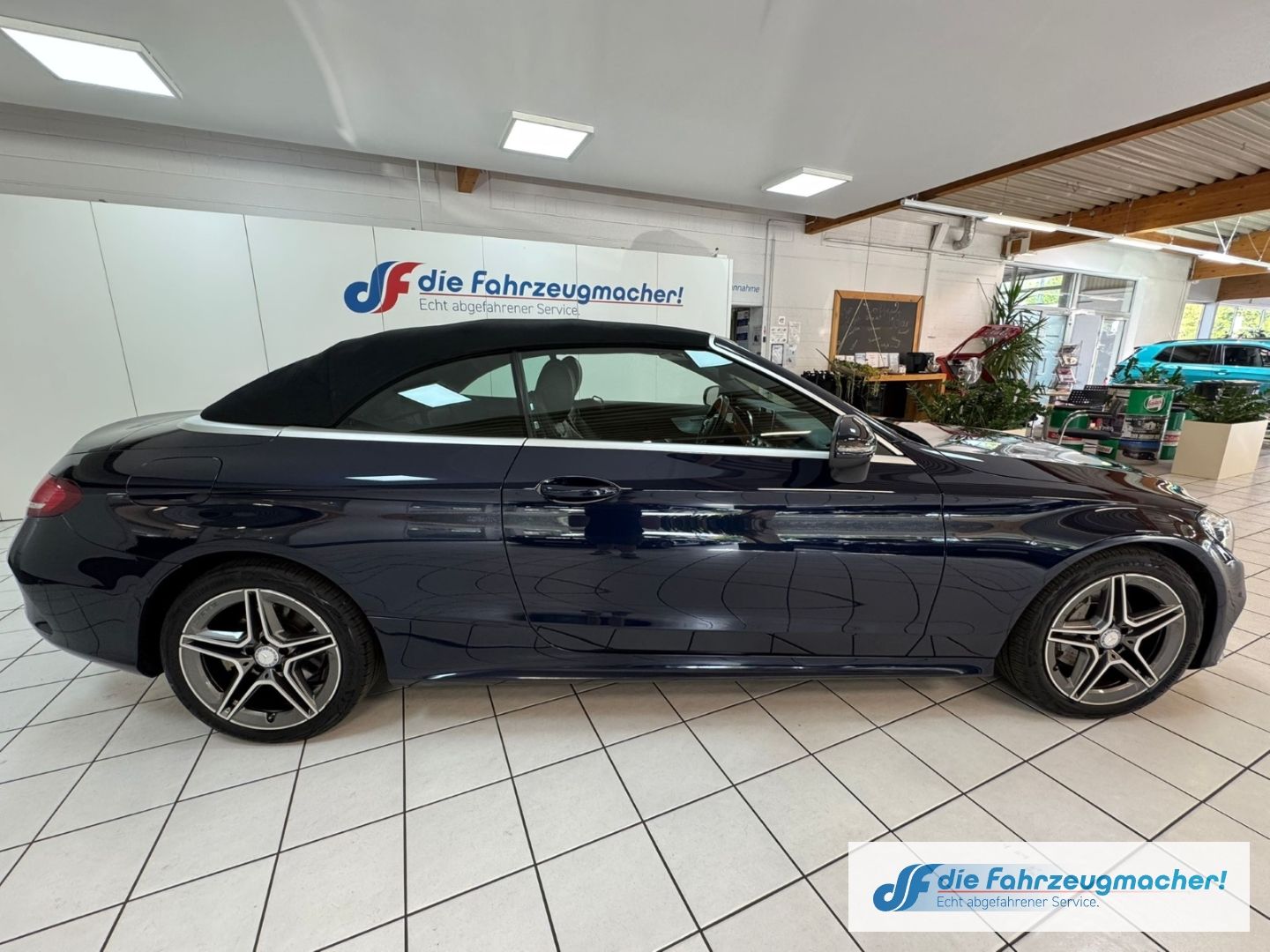 Fahrzeugabbildung Mercedes-Benz C 200 Cabrio AMG Sportpaket LED Mehrzonenklima F